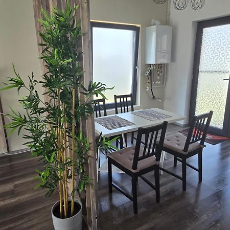 Da Residence โอโตเปนี ภายนอก รูปภาพ